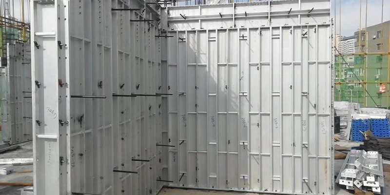 202103291617017958779305.jpg 鋁模板施工.jpg