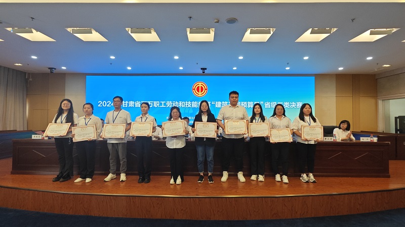 202405211716274310436662.jpg 左二劉佳 左五葉春妮.jpg